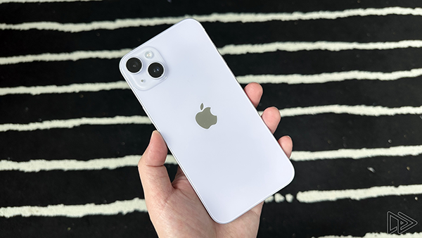 Sắc Trắng nhẹ nhàng, tinh khôi trên iPhone 14 giúp bạn không lo lỗi thời